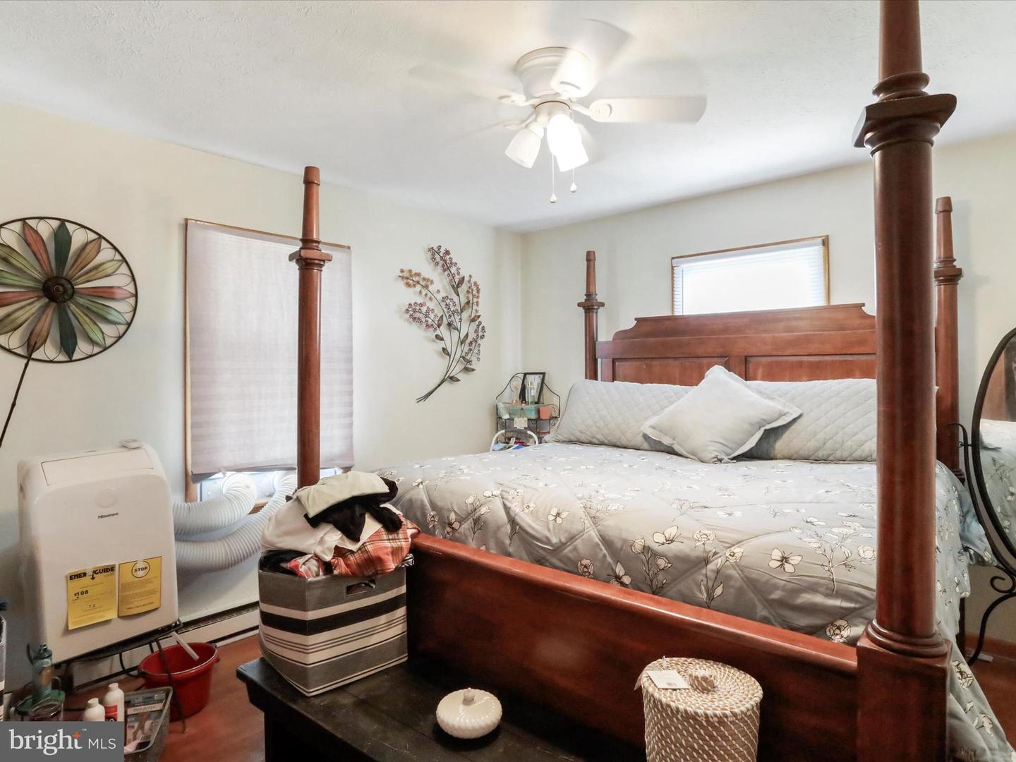 16957 BACK RD, STRASBURG, Virginia 22657, 2 Bedrooms Bedrooms, ,1 BathroomBathrooms,Residential,For sale,16957 BACK RD,VASH2012368 MLS # VASH2012368