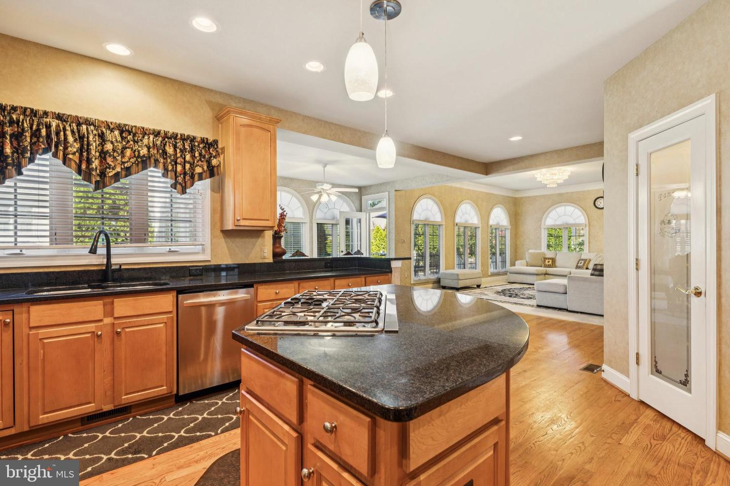 15013 RANSOM OAKS CT, GAINESVILLE, Virginia 20155, 5 Bedrooms Bedrooms, ,4 BathroomsBathrooms,Residential,For sale,15013 RANSOM OAKS CT,VAPW2102850 MLS # VAPW2102850
