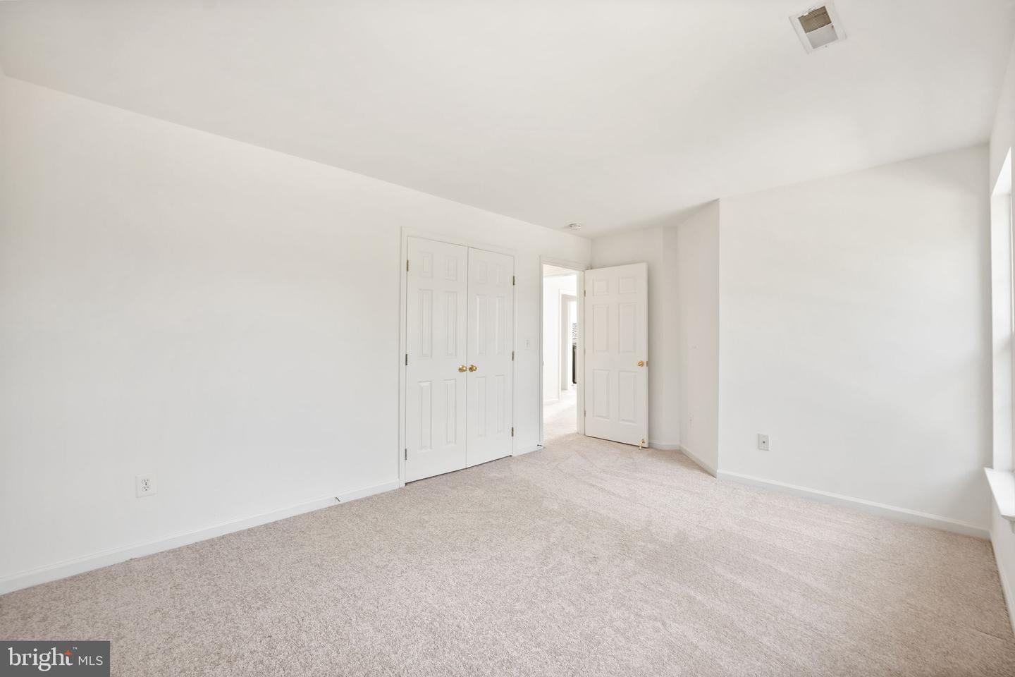 6528 ATKINS WAY, GAINESVILLE, Virginia 20155, 4 Bedrooms Bedrooms, 8 Rooms Rooms,4 BathroomsBathrooms,Residential,For sale,6528 ATKINS WAY,VAPW2102878 MLS # VAPW2102878
