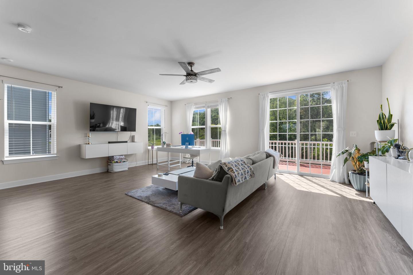 8773 ELSING GREEN DR, MANASSAS, Virginia 20112, 3 Bedrooms Bedrooms, ,3 BathroomsBathrooms,Residential,For sale,8773 ELSING GREEN DR,VAPW2102898 MLS # VAPW2102898