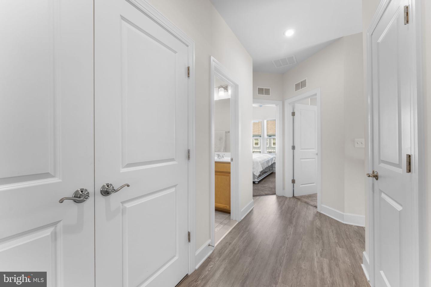 8773 ELSING GREEN DR, MANASSAS, Virginia 20112, 3 Bedrooms Bedrooms, ,3 BathroomsBathrooms,Residential,For sale,8773 ELSING GREEN DR,VAPW2102898 MLS # VAPW2102898