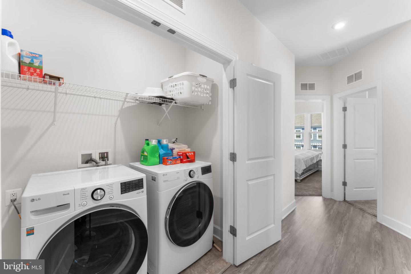 8773 ELSING GREEN DR, MANASSAS, Virginia 20112, 3 Bedrooms Bedrooms, ,3 BathroomsBathrooms,Residential,For sale,8773 ELSING GREEN DR,VAPW2102898 MLS # VAPW2102898