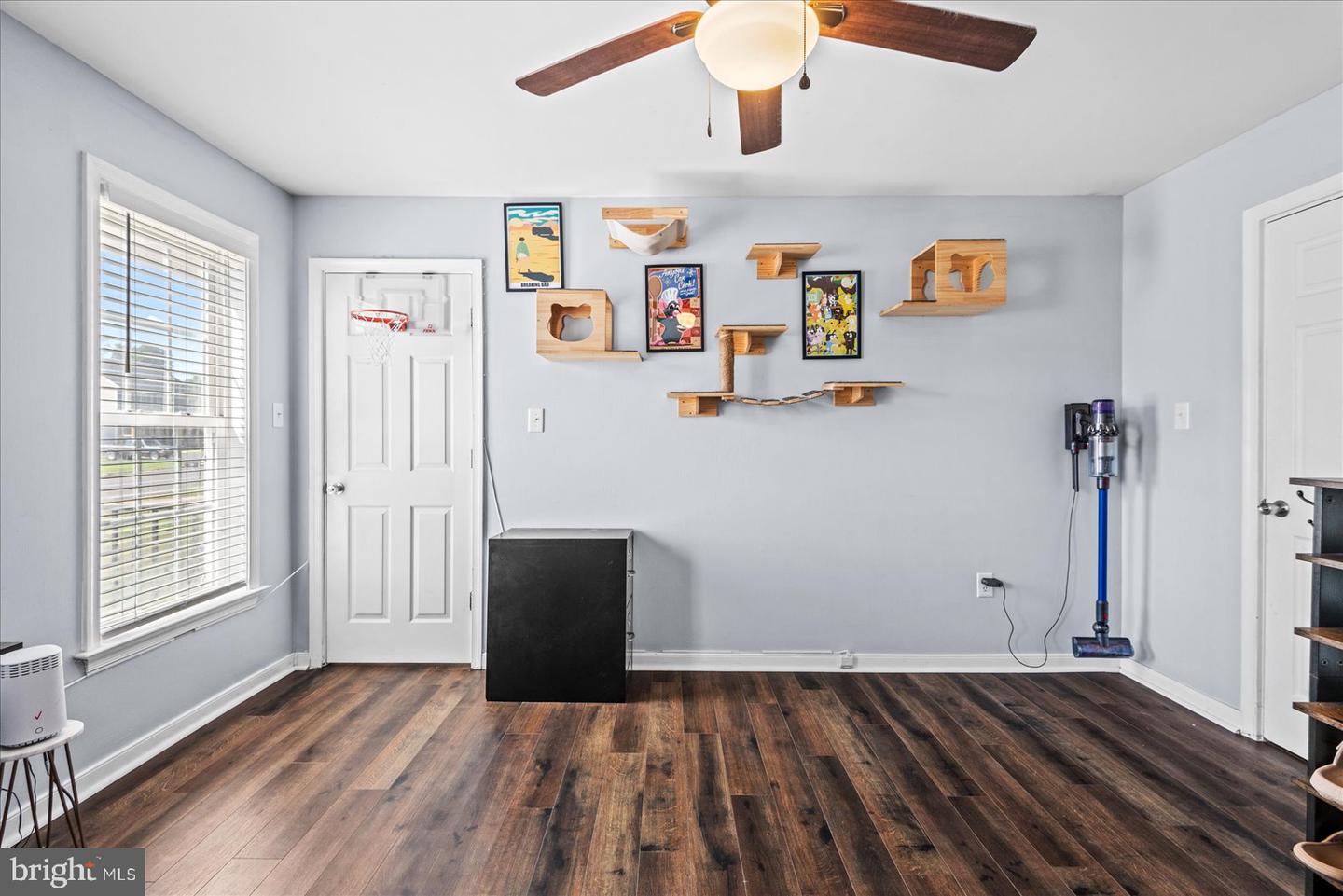 216 CASEY ST, SANDSTON, Virginia 23150, 4 Bedrooms Bedrooms, ,2 BathroomsBathrooms,Residential,For sale,216 CASEY ST,VAHN2001048 MLS # VAHN2001048