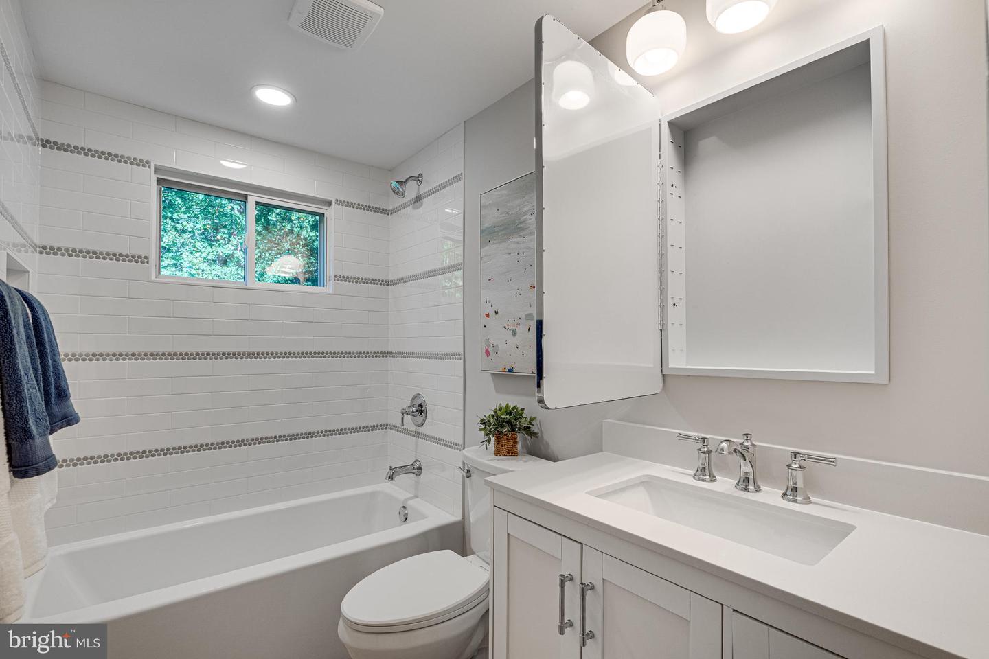 5137 RICHARDSON DR, FAIRFAX, Virginia 22032, 4 Bedrooms Bedrooms, 11 Rooms Rooms,2 BathroomsBathrooms,Residential,For sale,5137 RICHARDSON DR,VAFX2264136 MLS # VAFX2264136
