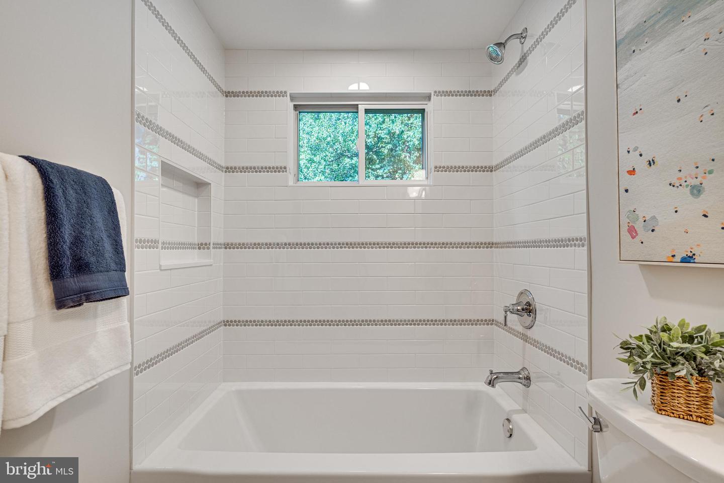 5137 RICHARDSON DR, FAIRFAX, Virginia 22032, 4 Bedrooms Bedrooms, 11 Rooms Rooms,2 BathroomsBathrooms,Residential,For sale,5137 RICHARDSON DR,VAFX2264136 MLS # VAFX2264136