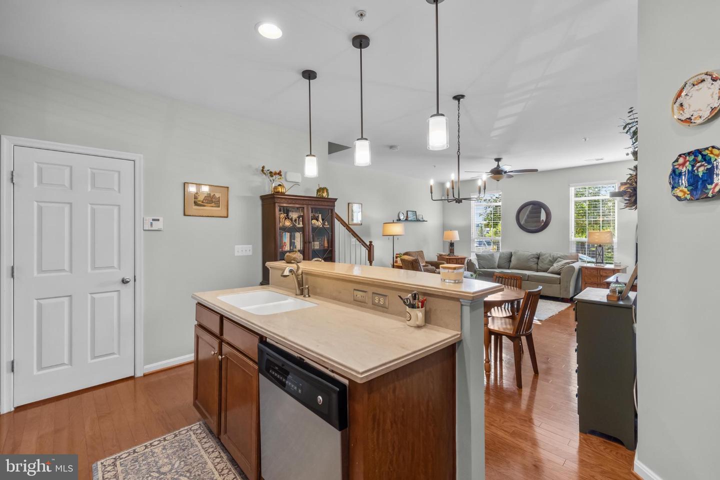 9439 STONEWALL RD, MANASSAS, Virginia 20110, 3 Bedrooms Bedrooms, 10 Rooms Rooms,2 BathroomsBathrooms,Residential,For sale,9439 STONEWALL RD,VAMN2009280 MLS # VAMN2009280