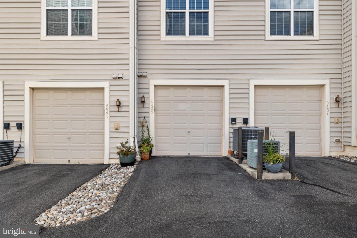 9439 STONEWALL RD, MANASSAS, Virginia 20110, 3 Bedrooms Bedrooms, 10 Rooms Rooms,2 BathroomsBathrooms,Residential,For sale,9439 STONEWALL RD,VAMN2009280 MLS # VAMN2009280