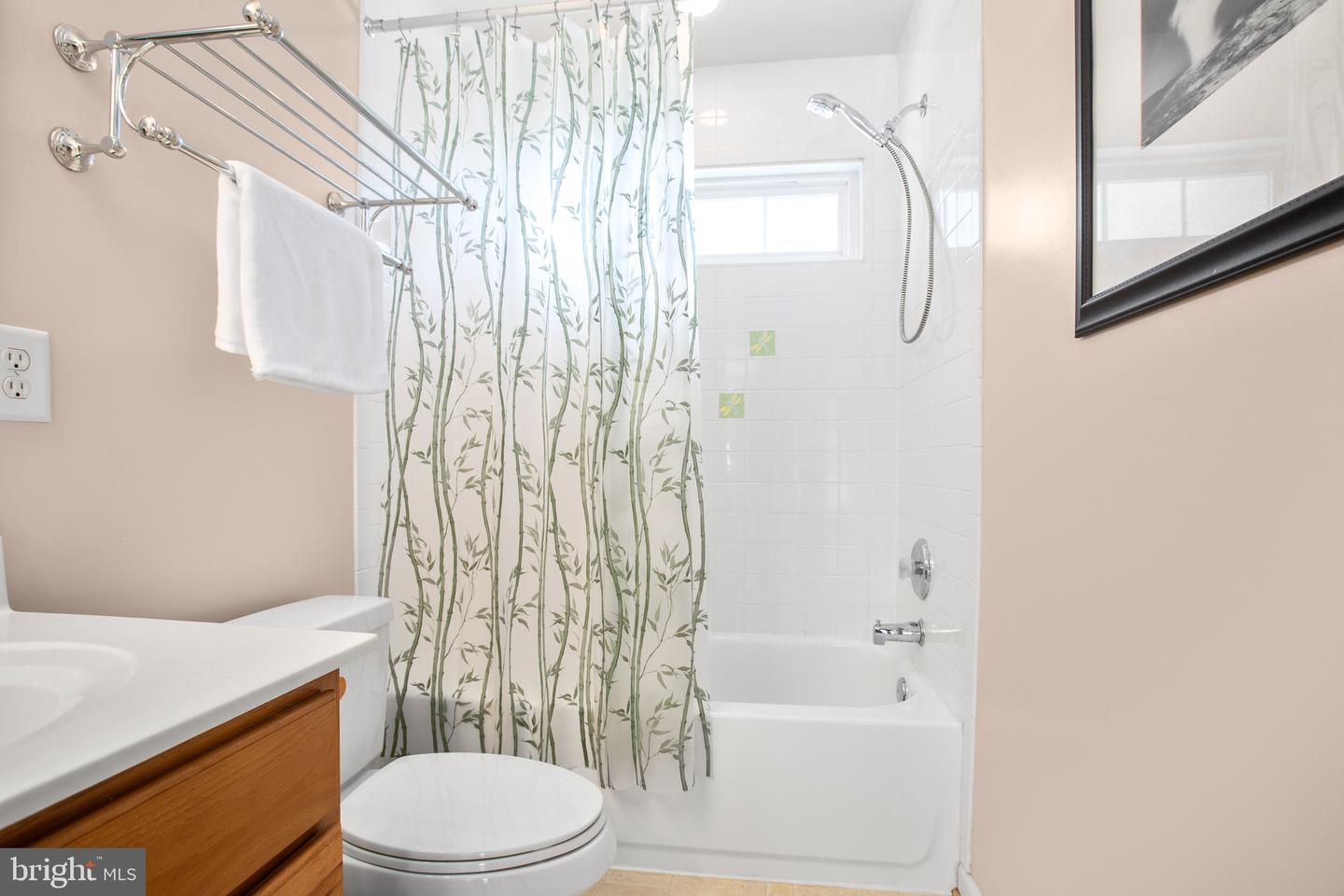 5803 TELLURIDE LN, SPOTSYLVANIA, Virginia 22553, 4 Bedrooms Bedrooms, 11 Rooms Rooms,2 BathroomsBathrooms,Residential,For sale,5803 TELLURIDE LN,VASP2035918 MLS # VASP2035918