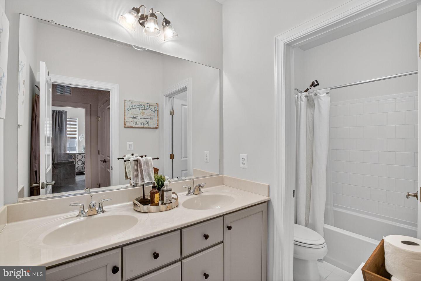 154 WINDFLOWER WAY, STAFFORD, Virginia 22554, 3 Bedrooms Bedrooms, ,2 BathroomsBathrooms,Residential,For sale,154 WINDFLOWER WAY,VAST2042296 MLS # VAST2042296