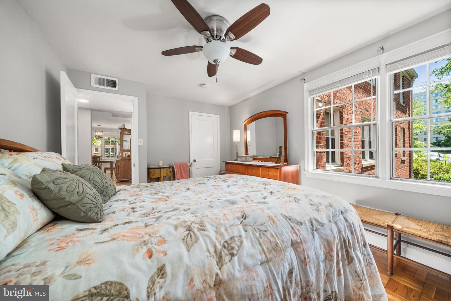 6701 W WAKEFIELD DR #A2, ALEXANDRIA, Virginia 22307, 2 Bedrooms Bedrooms, 5 Rooms Rooms,1 BathroomBathrooms,Residential,For sale,6701 W WAKEFIELD DR #A2,VAFX2264310 MLS # VAFX2264310