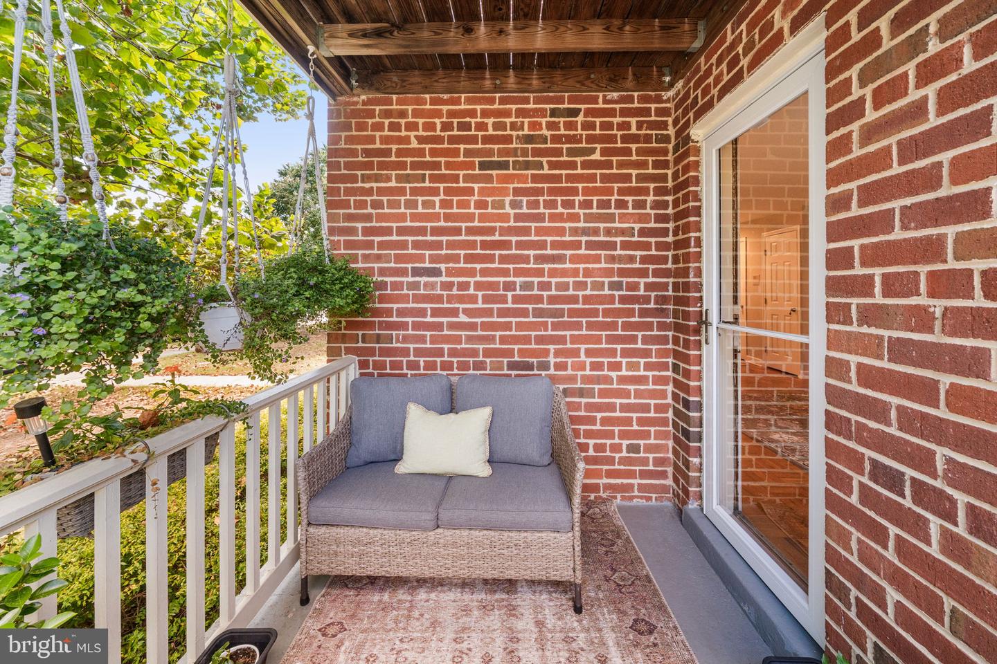 6701 W WAKEFIELD DR #A2, ALEXANDRIA, Virginia 22307, 2 Bedrooms Bedrooms, 5 Rooms Rooms,1 BathroomBathrooms,Residential,For sale,6701 W WAKEFIELD DR #A2,VAFX2264310 MLS # VAFX2264310
