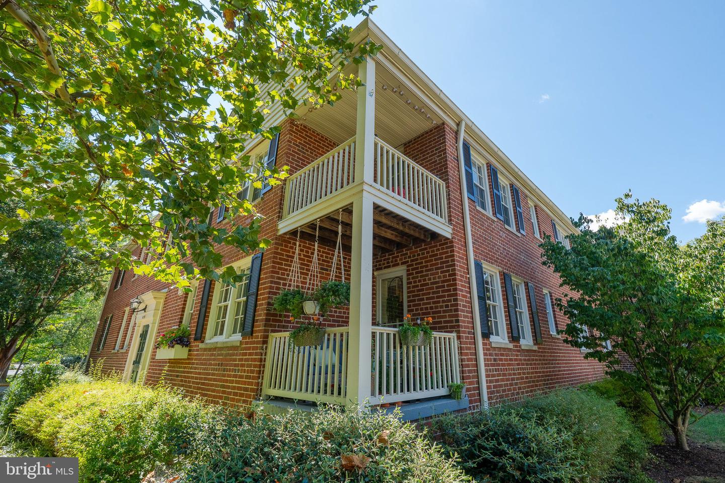 6701 W WAKEFIELD DR #A2, ALEXANDRIA, Virginia 22307, 2 Bedrooms Bedrooms, 5 Rooms Rooms,1 BathroomBathrooms,Residential,For sale,6701 W WAKEFIELD DR #A2,VAFX2264310 MLS # VAFX2264310