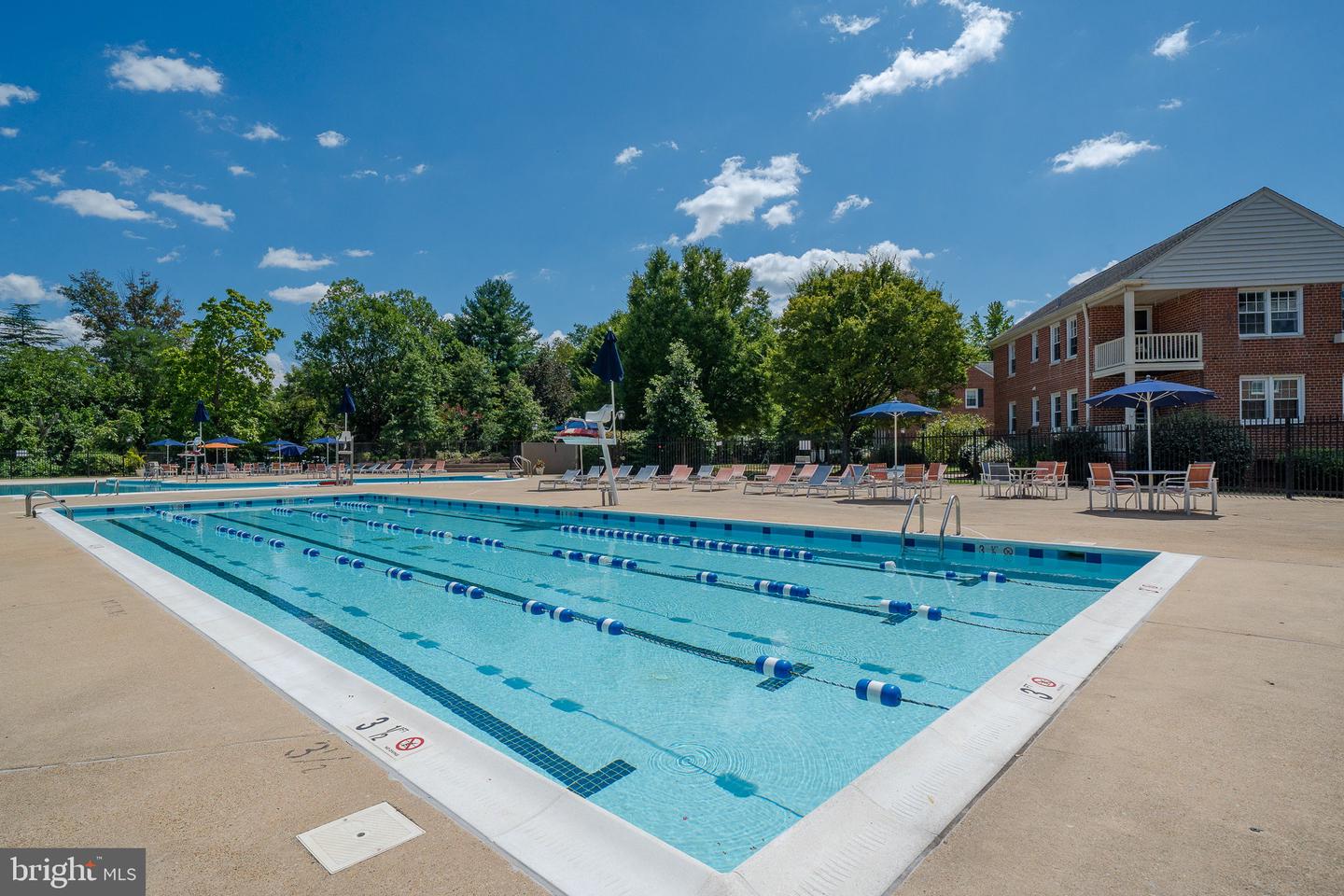 6701 W WAKEFIELD DR #A2, ALEXANDRIA, Virginia 22307, 2 Bedrooms Bedrooms, 5 Rooms Rooms,1 BathroomBathrooms,Residential,For sale,6701 W WAKEFIELD DR #A2,VAFX2264310 MLS # VAFX2264310