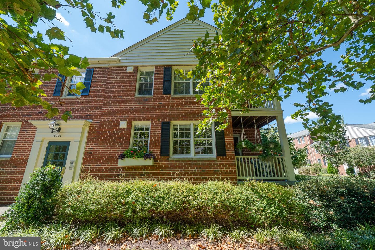 6701 W WAKEFIELD DR #A2, ALEXANDRIA, Virginia 22307, 2 Bedrooms Bedrooms, 5 Rooms Rooms,1 BathroomBathrooms,Residential,For sale,6701 W WAKEFIELD DR #A2,VAFX2264310 MLS # VAFX2264310