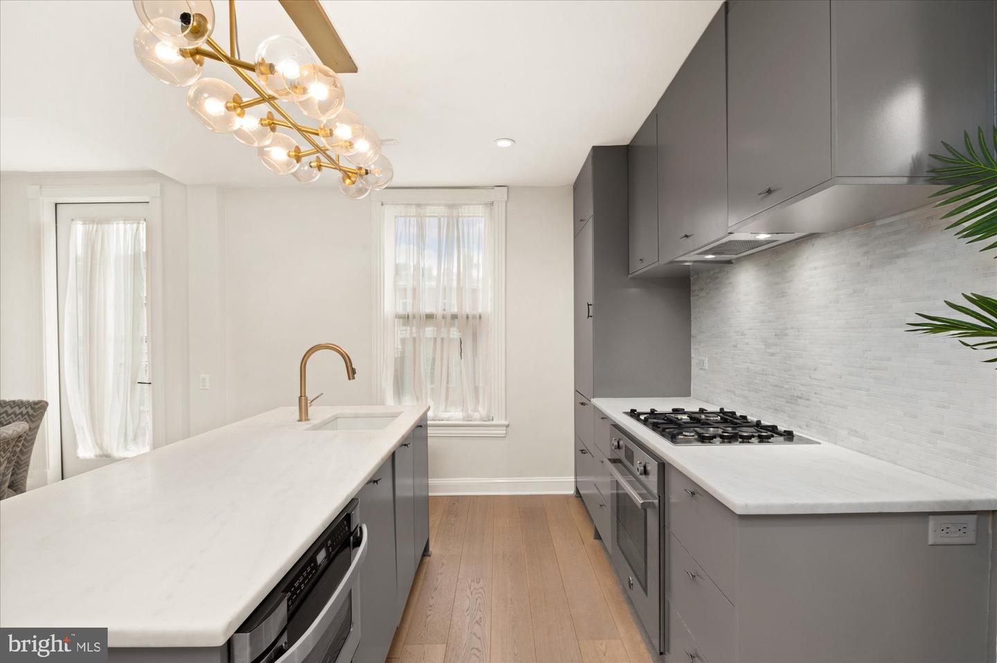 2025 HILLYER PL NW #4, WASHINGTON, District Of Columbia 20009, 2 Bedrooms Bedrooms, ,2 BathroomsBathrooms,Residential,For sale,2025 HILLYER PL NW #4,DCDC2217596 MLS # DCDC2217596