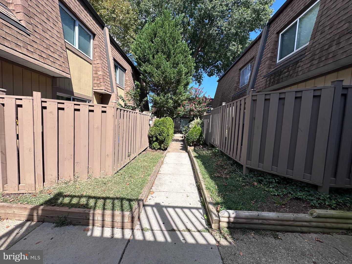 3890 MARIPOSA PL #49E, ALEXANDRIA, Virginia 22309, 3 Bedrooms Bedrooms, ,2 BathroomsBathrooms,Residential,For sale,3890 MARIPOSA PL #49E,VAFX2264346 MLS # VAFX2264346