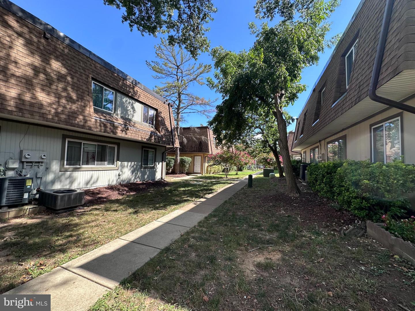 3890 MARIPOSA PL #49E, ALEXANDRIA, Virginia 22309, 3 Bedrooms Bedrooms, ,2 BathroomsBathrooms,Residential,For sale,3890 MARIPOSA PL #49E,VAFX2264346 MLS # VAFX2264346