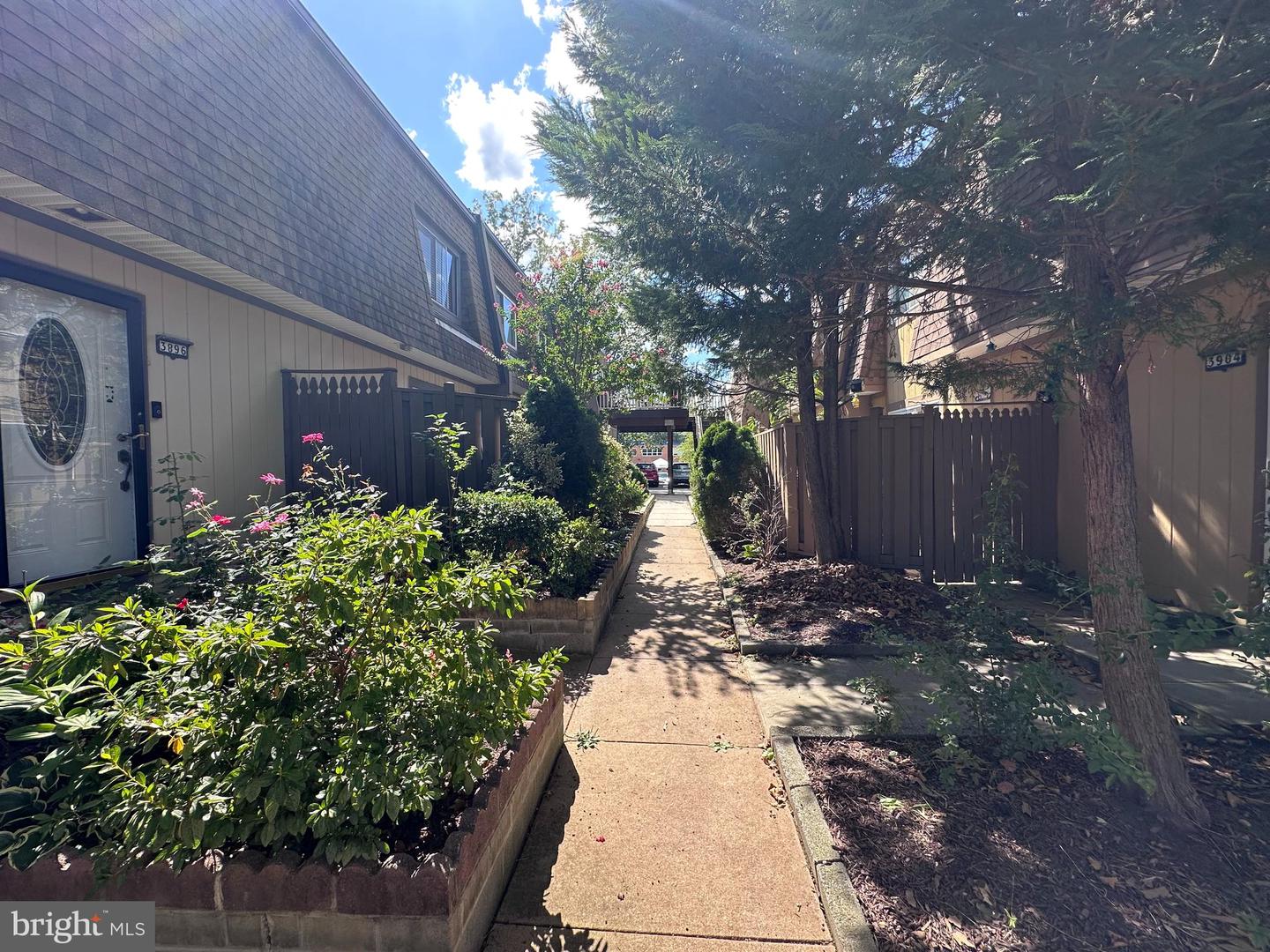 3890 MARIPOSA PL #49E, ALEXANDRIA, Virginia 22309, 3 Bedrooms Bedrooms, ,2 BathroomsBathrooms,Residential,For sale,3890 MARIPOSA PL #49E,VAFX2264346 MLS # VAFX2264346