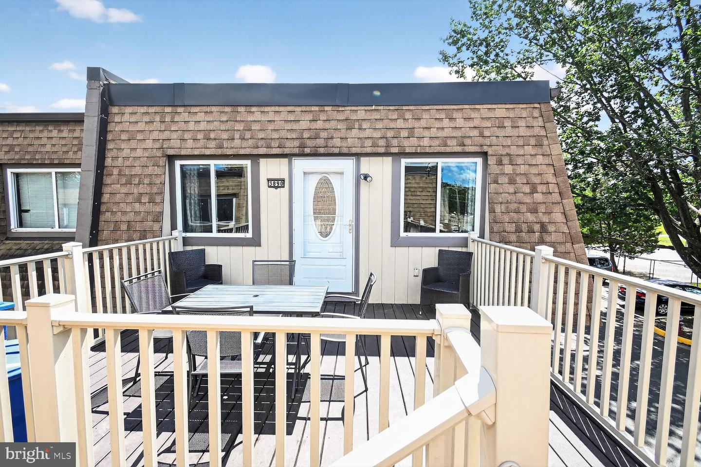 3890 MARIPOSA PL #49E, ALEXANDRIA, Virginia 22309, 3 Bedrooms Bedrooms, ,2 BathroomsBathrooms,Residential,For sale,3890 MARIPOSA PL #49E,VAFX2264346 MLS # VAFX2264346