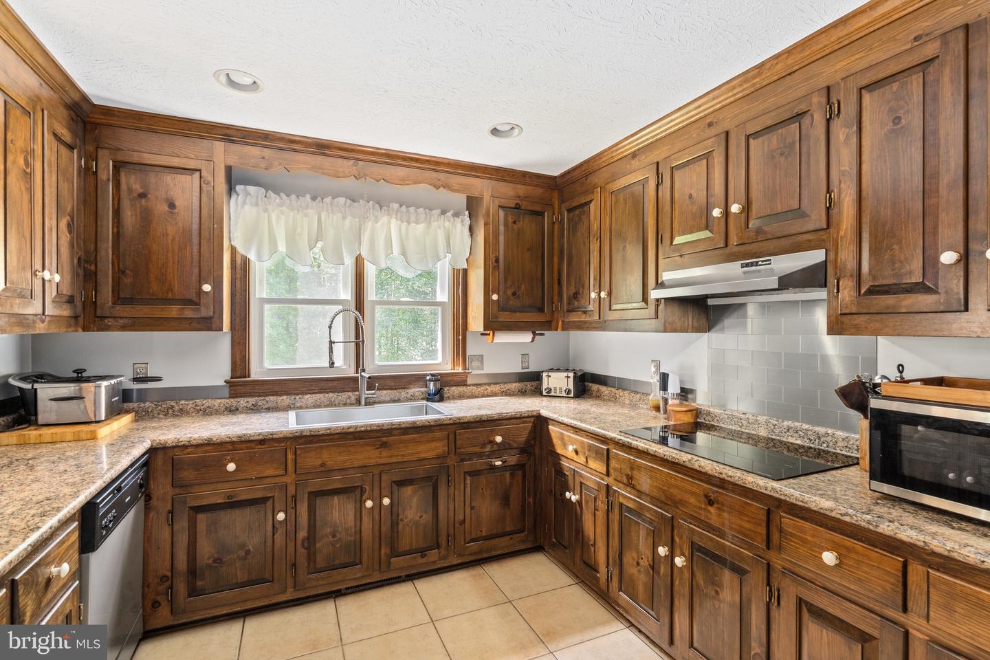15312 SCOTCHTOWN RD, MONTPELIER, Virginia 23192, 3 Bedrooms Bedrooms, 6 Rooms Rooms,2 BathroomsBathrooms,Residential,For sale,15312 SCOTCHTOWN RD,VAHA2001060 MLS # VAHA2001060