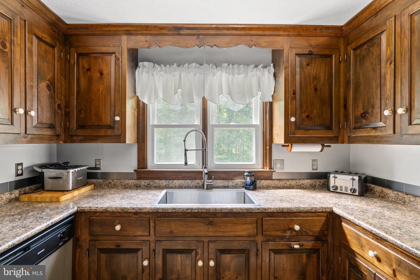 15312 SCOTCHTOWN RD, MONTPELIER, Virginia 23192, 3 Bedrooms Bedrooms, 6 Rooms Rooms,2 BathroomsBathrooms,Residential,For sale,15312 SCOTCHTOWN RD,VAHA2001060 MLS # VAHA2001060