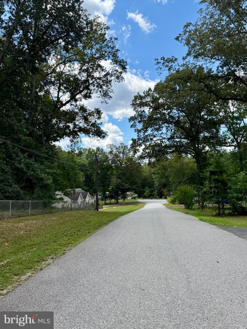 19 PERKINS LN, STAFFORD, Virginia 22554, 3 Bedrooms Bedrooms, 6 Rooms Rooms,3 BathroomsBathrooms,Residential,For sale,19 PERKINS LN,VAST2042308 MLS # VAST2042308