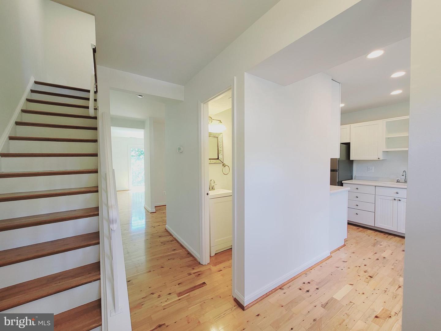 9165 BROKEN OAK PL #41C, BURKE, Virginia 22015, 3 Bedrooms Bedrooms, ,2 BathroomsBathrooms,Residential,For sale,9165 BROKEN OAK PL #41C,VAFX2264440 MLS # VAFX2264440