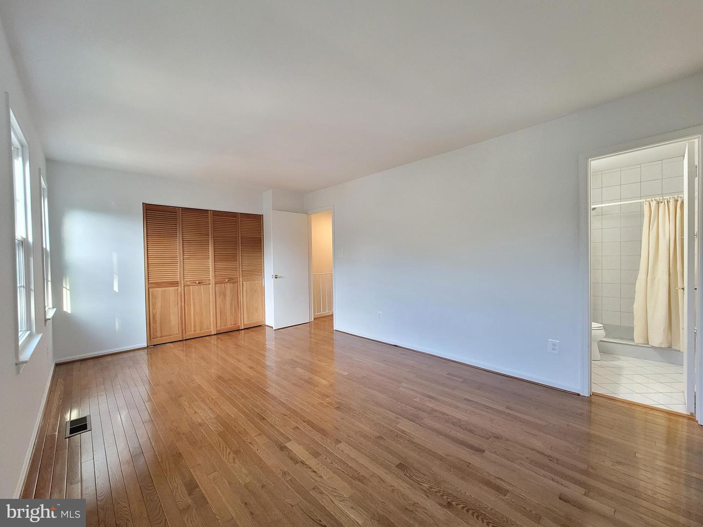 9165 BROKEN OAK PL #41C, BURKE, Virginia 22015, 3 Bedrooms Bedrooms, ,2 BathroomsBathrooms,Residential,For sale,9165 BROKEN OAK PL #41C,VAFX2264440 MLS # VAFX2264440