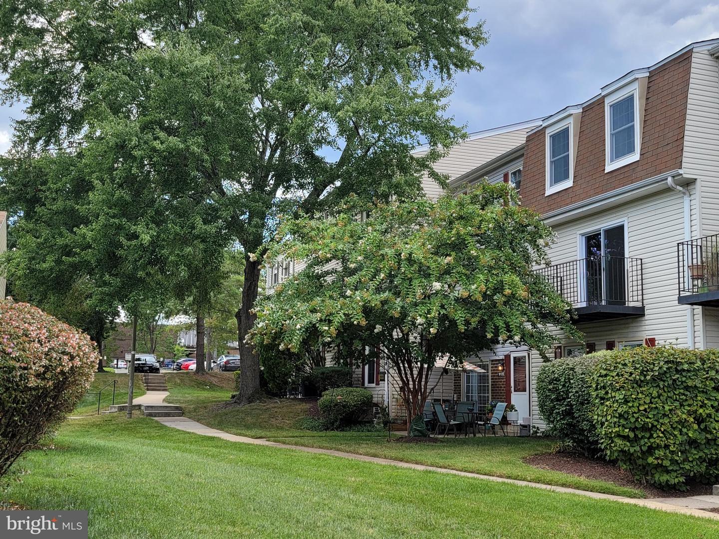 9165 BROKEN OAK PL #41C, BURKE, Virginia 22015, 3 Bedrooms Bedrooms, ,2 BathroomsBathrooms,Residential,For sale,9165 BROKEN OAK PL #41C,VAFX2264440 MLS # VAFX2264440