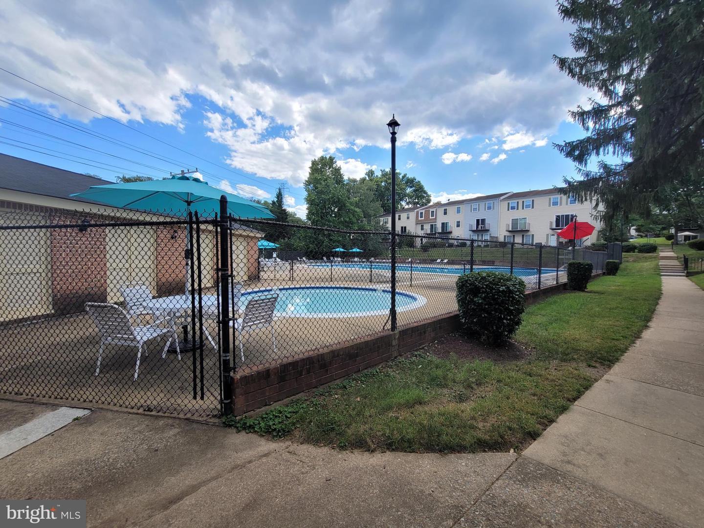 9165 BROKEN OAK PL #41C, BURKE, Virginia 22015, 3 Bedrooms Bedrooms, ,2 BathroomsBathrooms,Residential,For sale,9165 BROKEN OAK PL #41C,VAFX2264440 MLS # VAFX2264440
