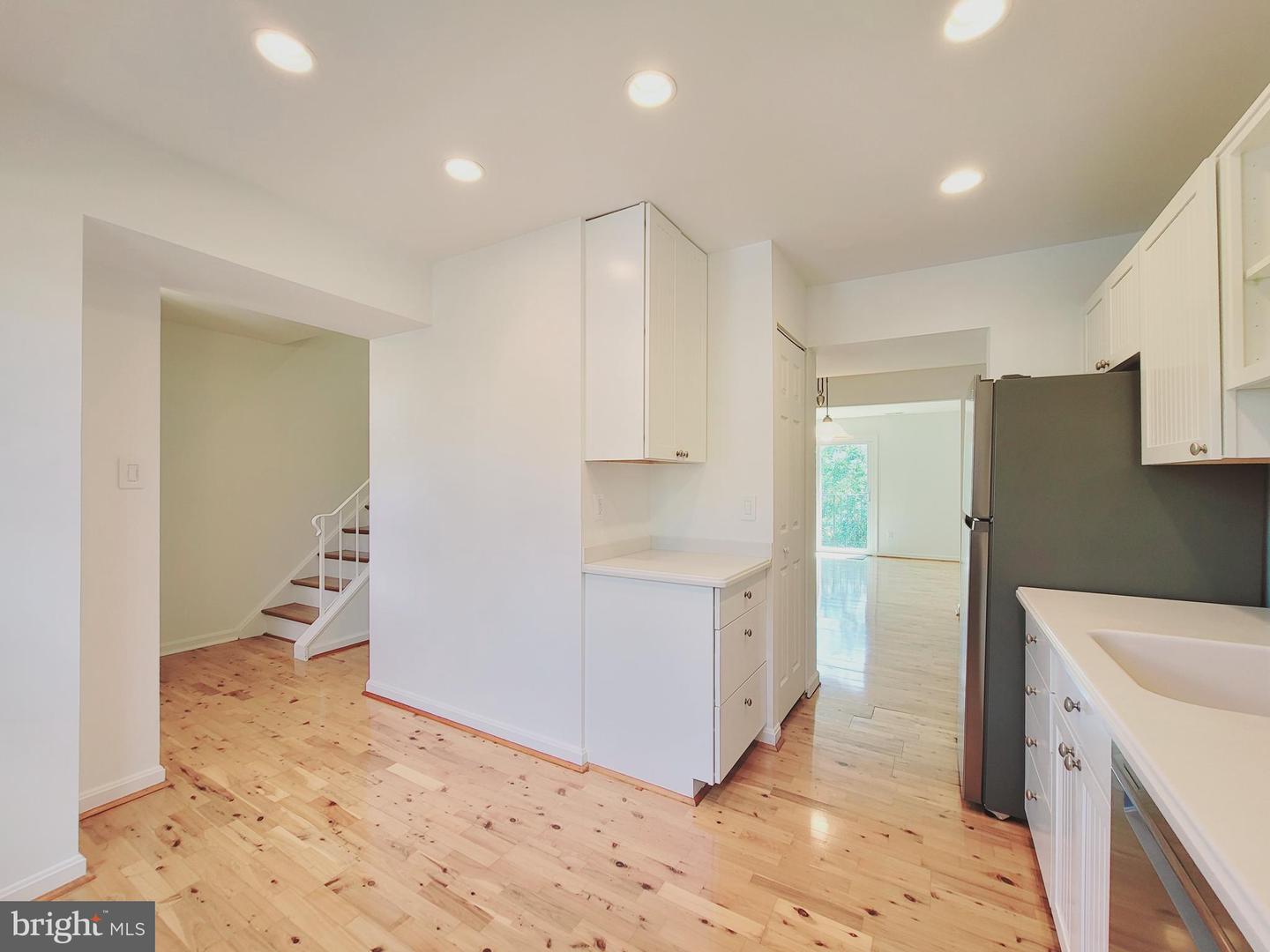 9165 BROKEN OAK PL #41C, BURKE, Virginia 22015, 3 Bedrooms Bedrooms, ,2 BathroomsBathrooms,Residential,For sale,9165 BROKEN OAK PL #41C,VAFX2264440 MLS # VAFX2264440