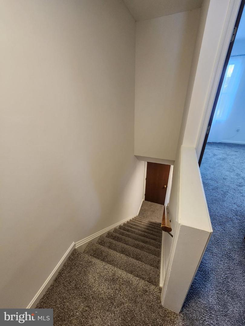 389 SURREY CLUB LN, STEPHENS CITY, Virginia 22655, 2 Bedrooms Bedrooms, 8 Rooms Rooms,1 BathroomBathrooms,Residential,For sale,389 SURREY CLUB LN,VAFV2036546 MLS # VAFV2036546