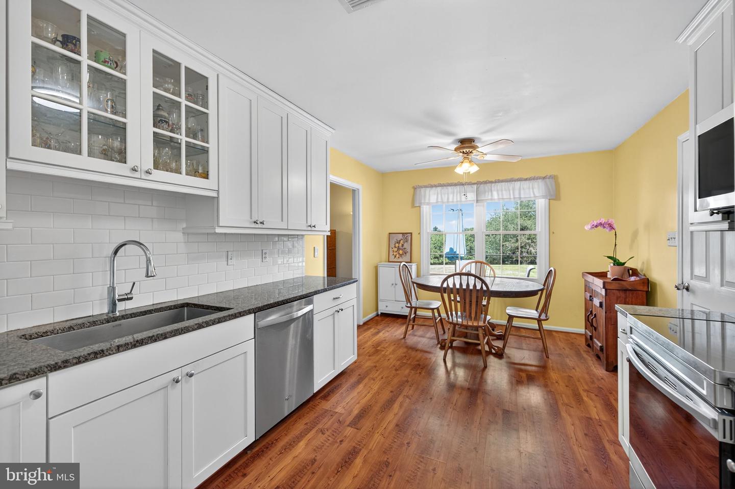 8004 COOKS CT, WARRENTON, Virginia 20186, 3 Bedrooms Bedrooms, 9 Rooms Rooms,2 BathroomsBathrooms,Residential,For sale,8004 COOKS CT,VAFQ2018136 MLS # VAFQ2018136