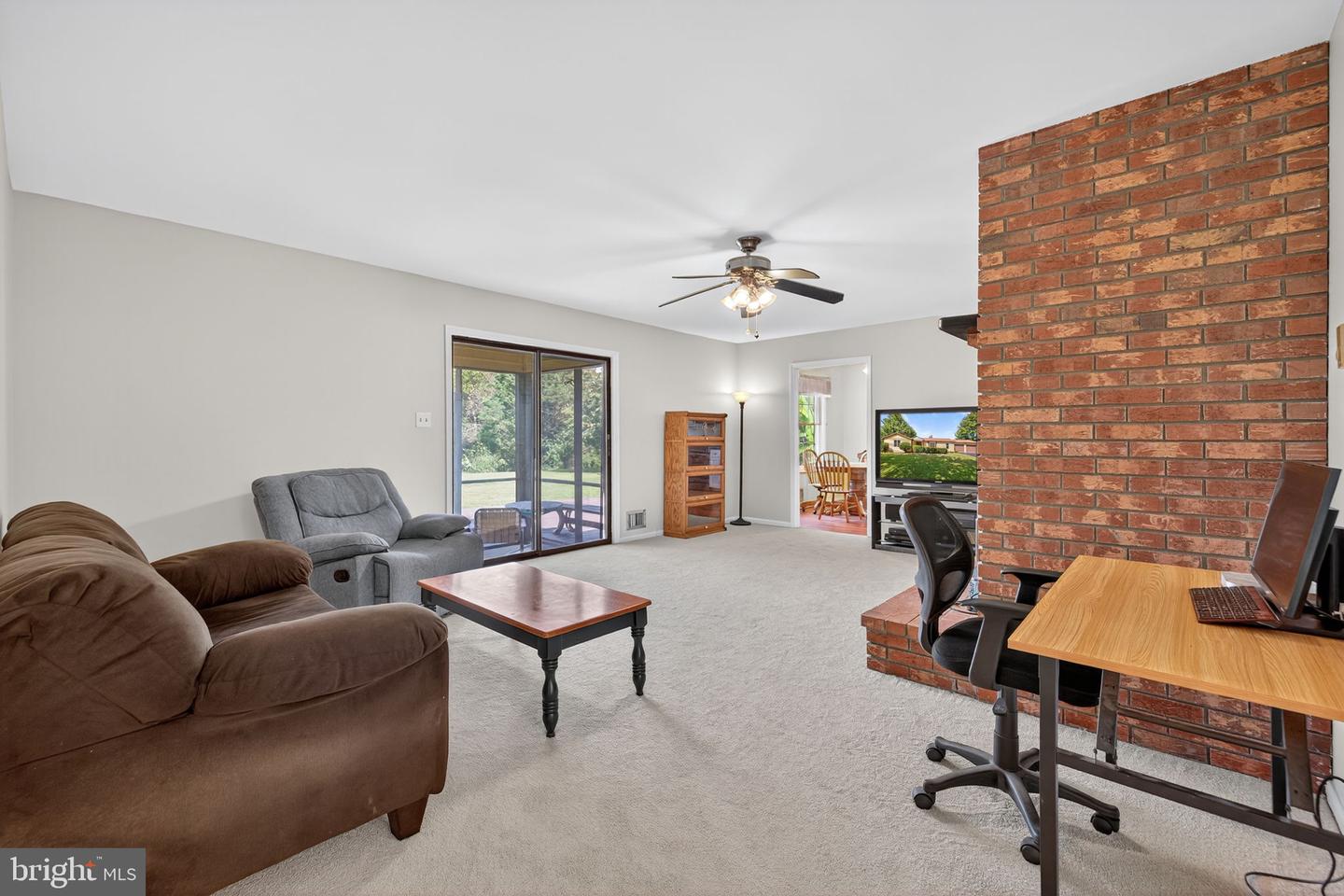 8004 COOKS CT, WARRENTON, Virginia 20186, 3 Bedrooms Bedrooms, 9 Rooms Rooms,2 BathroomsBathrooms,Residential,For sale,8004 COOKS CT,VAFQ2018136 MLS # VAFQ2018136