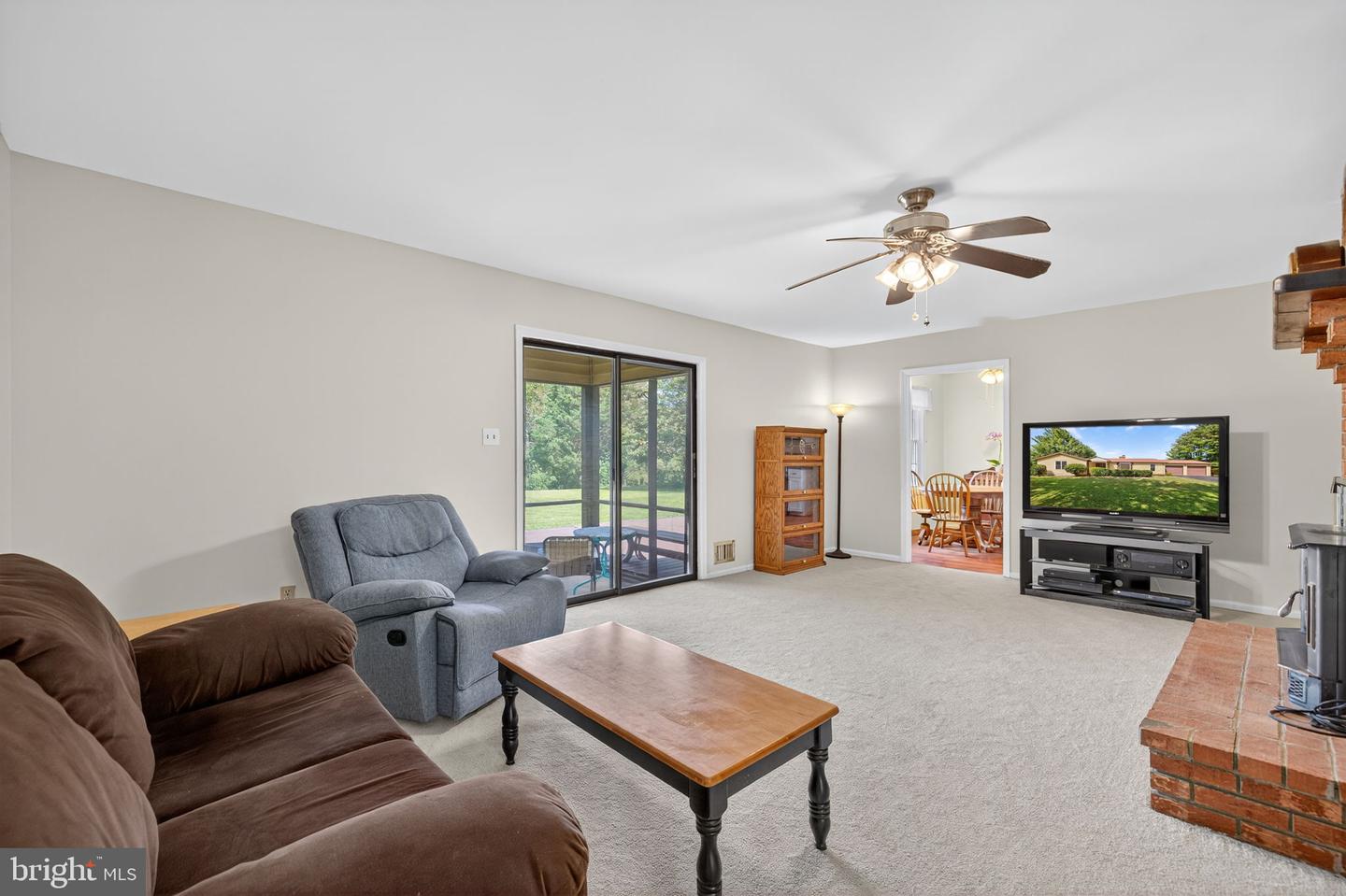 8004 COOKS CT, WARRENTON, Virginia 20186, 3 Bedrooms Bedrooms, 9 Rooms Rooms,2 BathroomsBathrooms,Residential,For sale,8004 COOKS CT,VAFQ2018136 MLS # VAFQ2018136