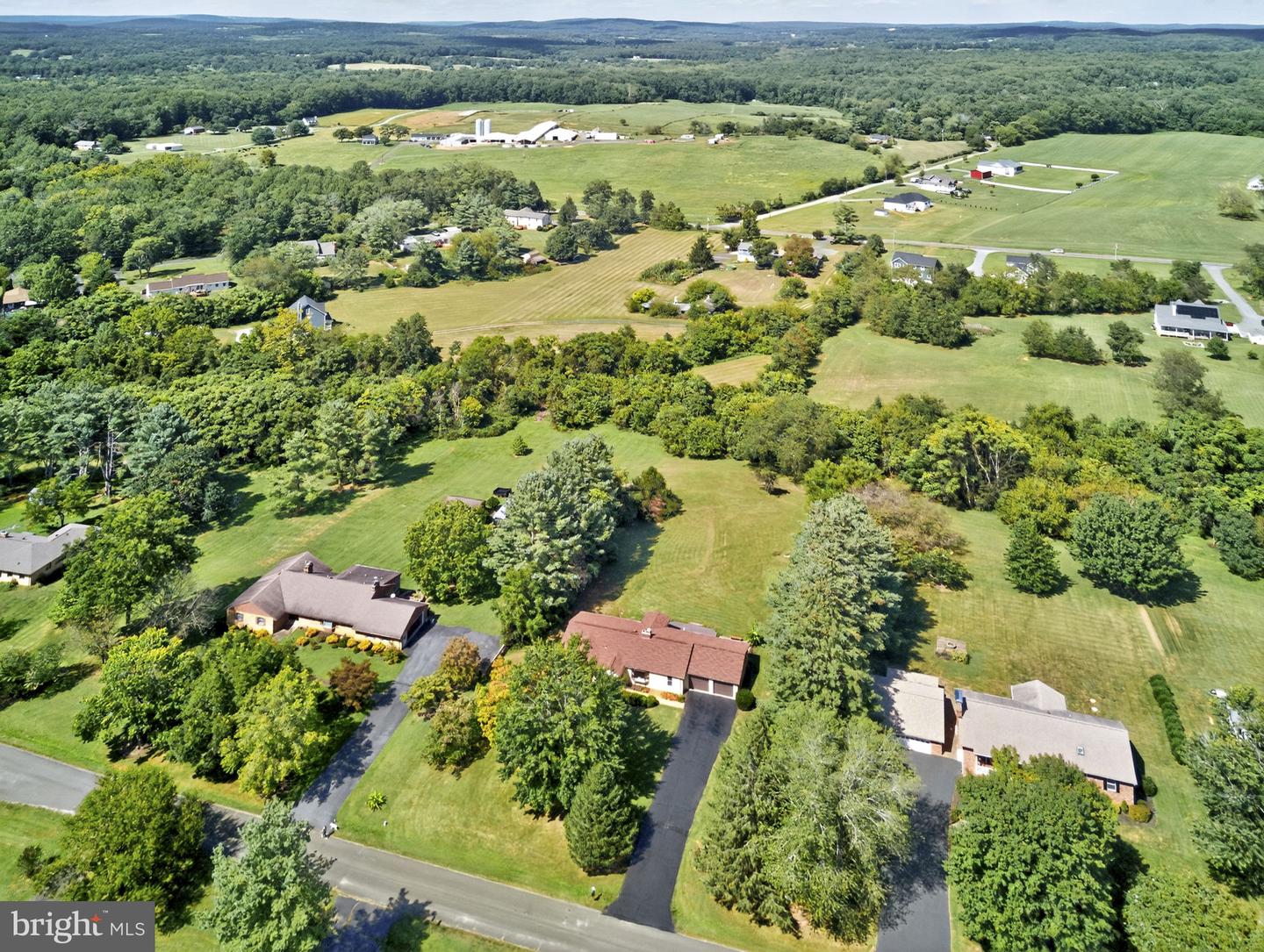 8004 COOKS CT, WARRENTON, Virginia 20186, 3 Bedrooms Bedrooms, 9 Rooms Rooms,2 BathroomsBathrooms,Residential,For sale,8004 COOKS CT,VAFQ2018136 MLS # VAFQ2018136
