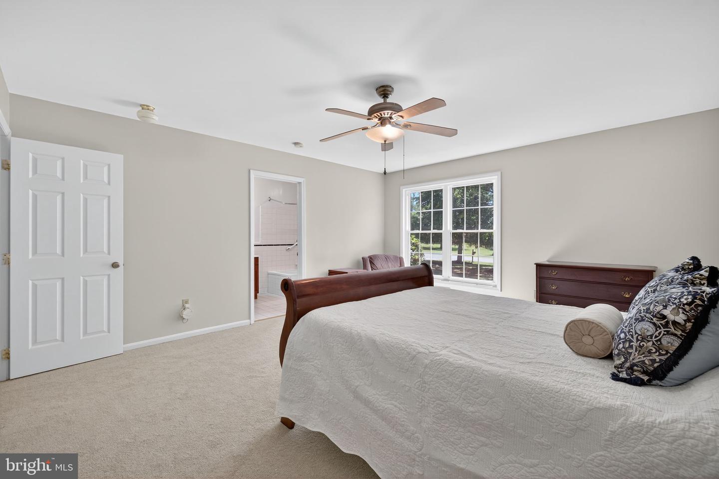 8004 COOKS CT, WARRENTON, Virginia 20186, 3 Bedrooms Bedrooms, 9 Rooms Rooms,2 BathroomsBathrooms,Residential,For sale,8004 COOKS CT,VAFQ2018136 MLS # VAFQ2018136