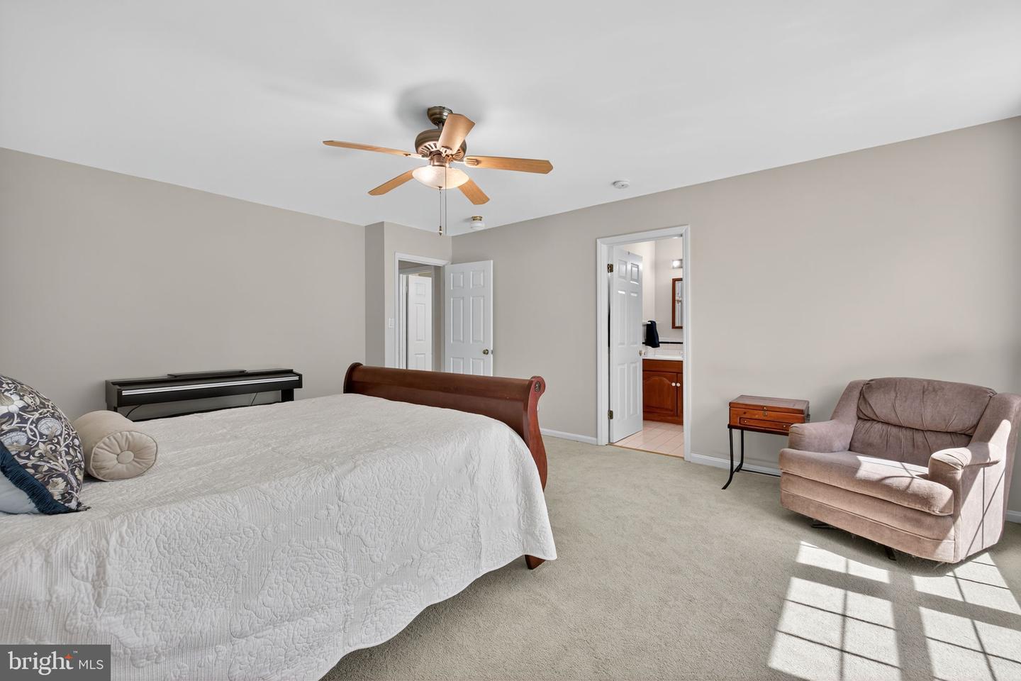 8004 COOKS CT, WARRENTON, Virginia 20186, 3 Bedrooms Bedrooms, 9 Rooms Rooms,2 BathroomsBathrooms,Residential,For sale,8004 COOKS CT,VAFQ2018136 MLS # VAFQ2018136