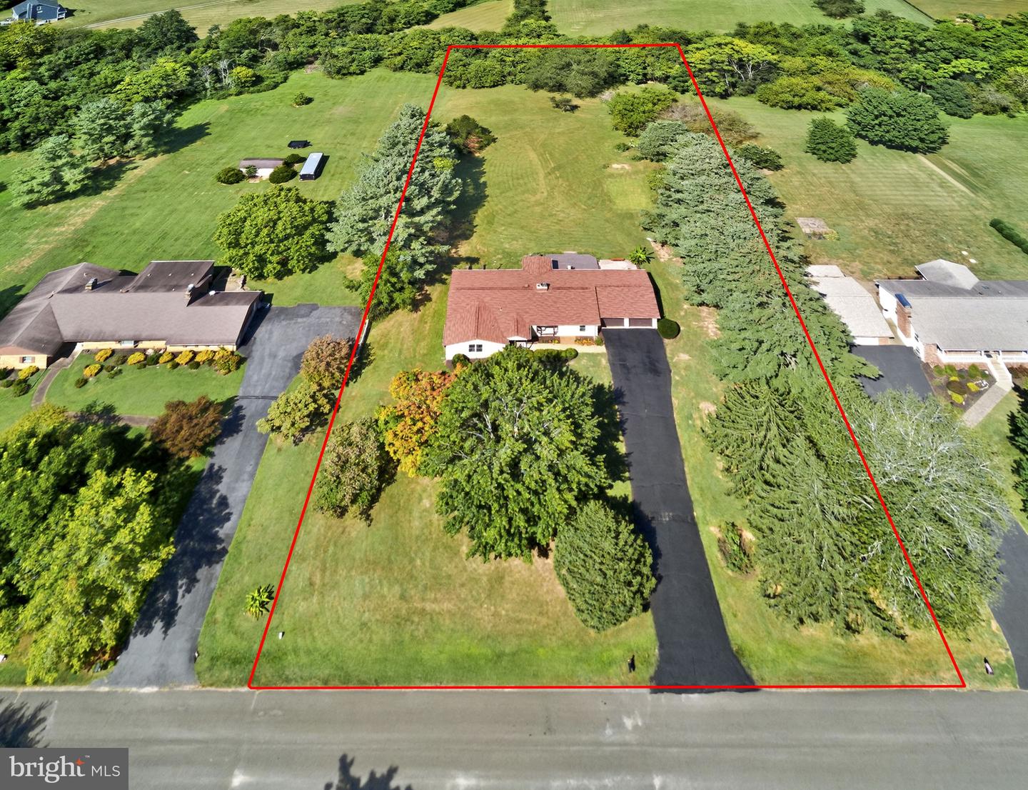 8004 COOKS CT, WARRENTON, Virginia 20186, 3 Bedrooms Bedrooms, 9 Rooms Rooms,2 BathroomsBathrooms,Residential,For sale,8004 COOKS CT,VAFQ2018136 MLS # VAFQ2018136