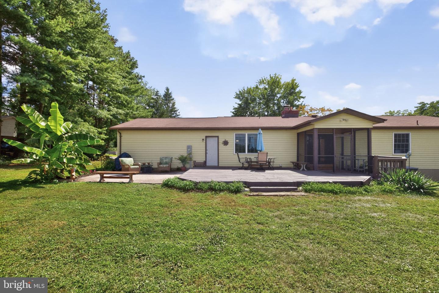 8004 COOKS CT, WARRENTON, Virginia 20186, 3 Bedrooms Bedrooms, 9 Rooms Rooms,2 BathroomsBathrooms,Residential,For sale,8004 COOKS CT,VAFQ2018136 MLS # VAFQ2018136