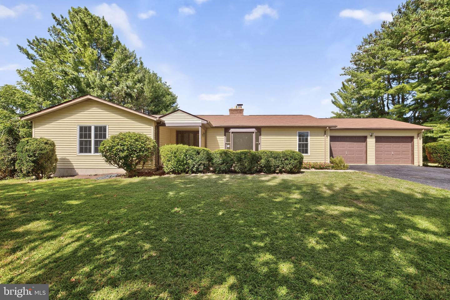 8004 COOKS CT, WARRENTON, Virginia 20186, 3 Bedrooms Bedrooms, 9 Rooms Rooms,2 BathroomsBathrooms,Residential,For sale,8004 COOKS CT,VAFQ2018136 MLS # VAFQ2018136