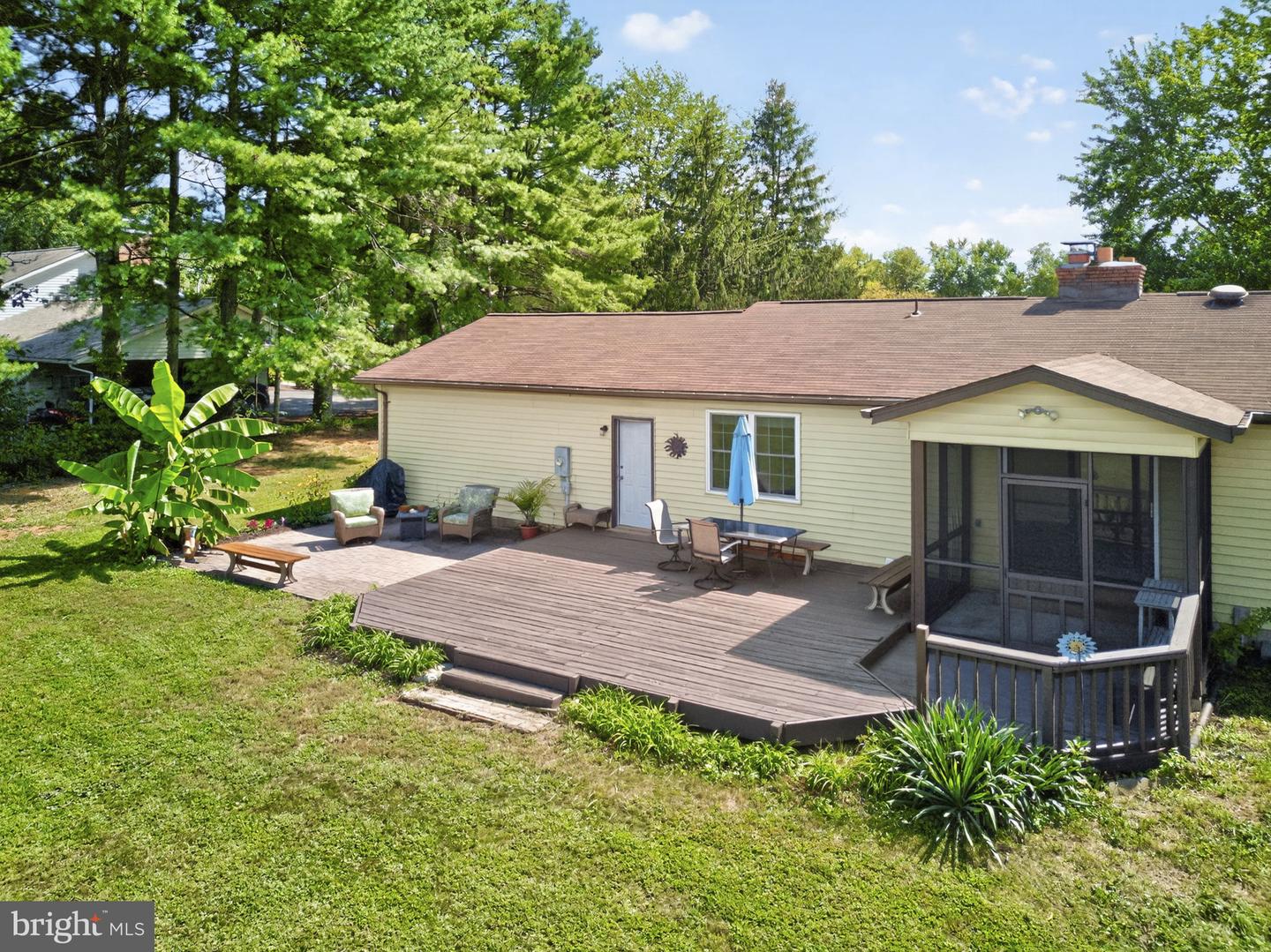 8004 COOKS CT, WARRENTON, Virginia 20186, 3 Bedrooms Bedrooms, 9 Rooms Rooms,2 BathroomsBathrooms,Residential,For sale,8004 COOKS CT,VAFQ2018136 MLS # VAFQ2018136