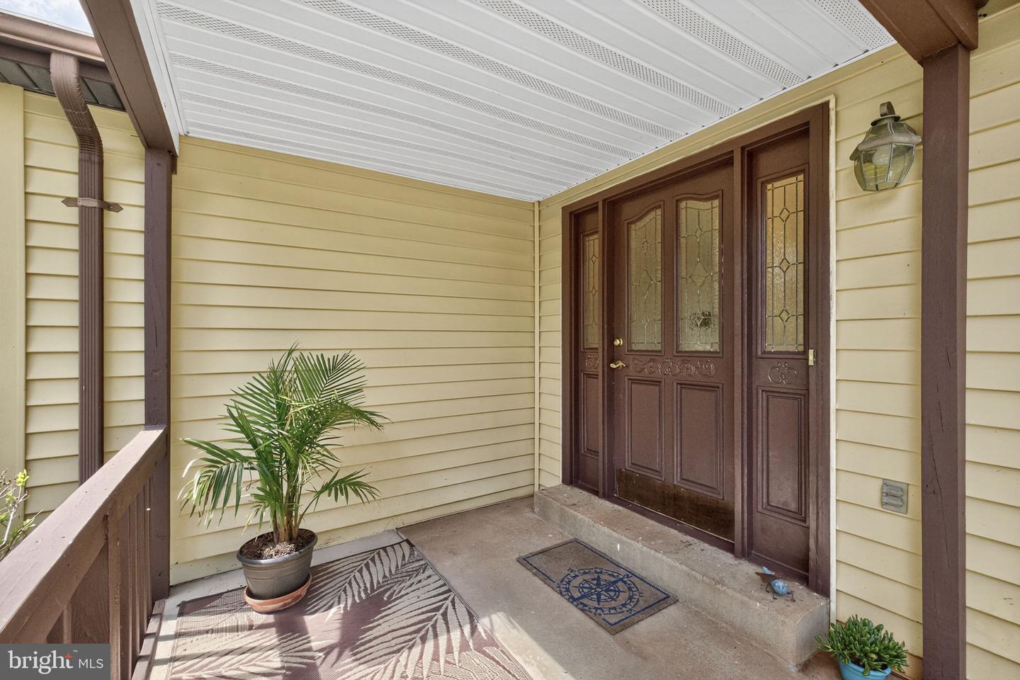 8004 COOKS CT, WARRENTON, Virginia 20186, 3 Bedrooms Bedrooms, 9 Rooms Rooms,2 BathroomsBathrooms,Residential,For sale,8004 COOKS CT,VAFQ2018136 MLS # VAFQ2018136