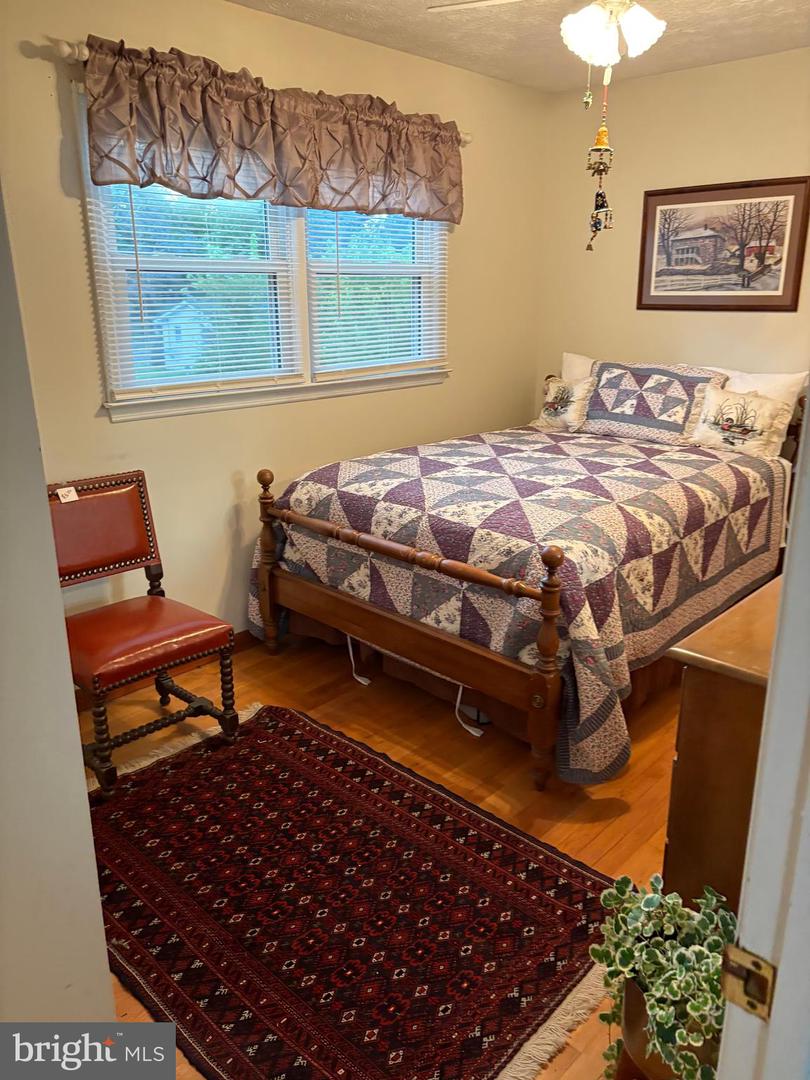 1322-B MADISON AVE #B, FRONT ROYAL, Virginia 22630, 3 Bedrooms Bedrooms, 6 Rooms Rooms,1 BathroomBathrooms,Residential,For sale,1322-B MADISON AVE #B,VAWR2012174 MLS # VAWR2012174