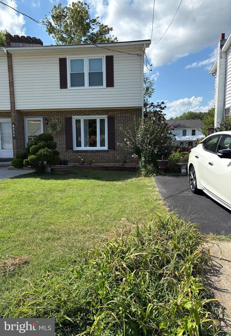 1322-B MADISON AVE #B, FRONT ROYAL, Virginia 22630, 3 Bedrooms Bedrooms, 6 Rooms Rooms,1 BathroomBathrooms,Residential,For sale,1322-B MADISON AVE #B,VAWR2012174 MLS # VAWR2012174