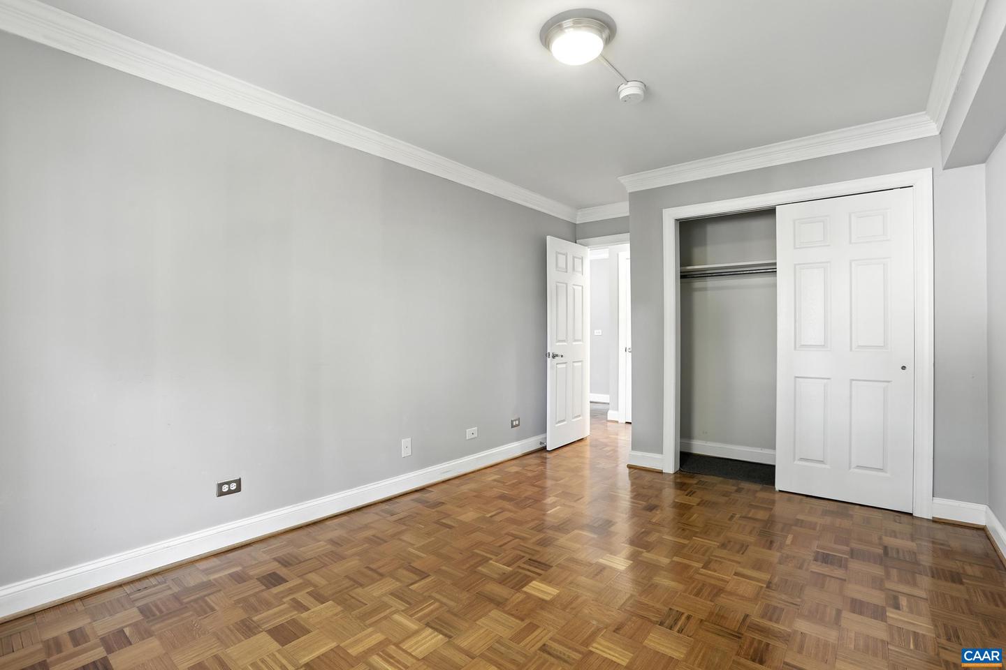 1800 JEFFERSON PARK AVE #120, CHARLOTTESVILLE, Virginia 22903, 1 Bedroom Bedrooms, ,1 BathroomBathrooms,Residential,For sale,1800 JEFFERSON PARK AVE #120,668480 MLS # 668480