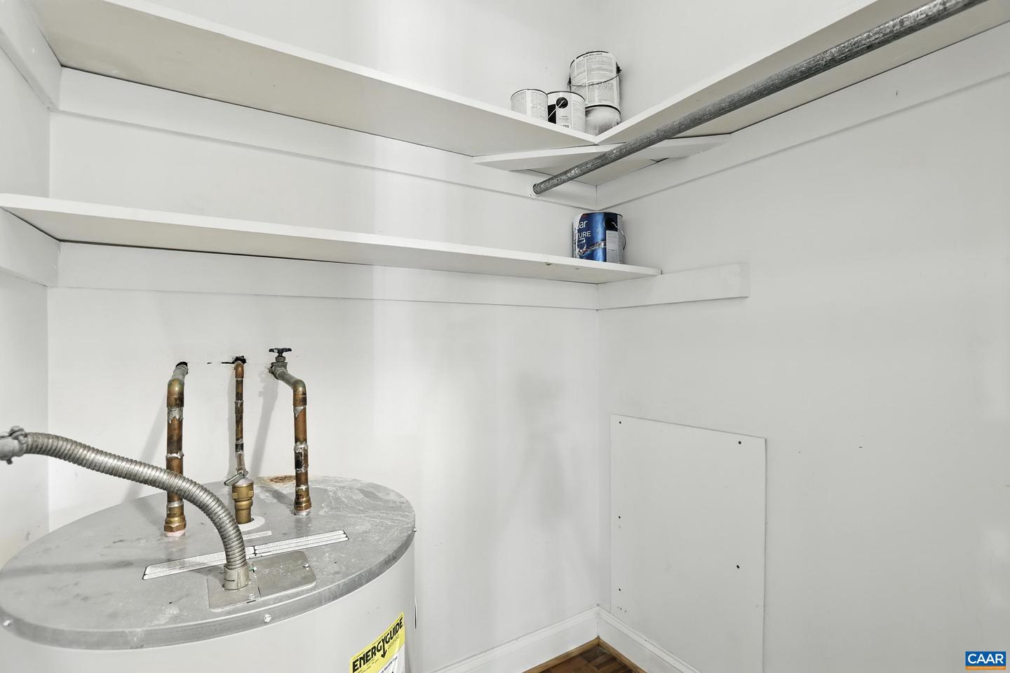 1800 JEFFERSON PARK AVE #120, CHARLOTTESVILLE, Virginia 22903, 1 Bedroom Bedrooms, ,1 BathroomBathrooms,Residential,For sale,1800 JEFFERSON PARK AVE #120,668480 MLS # 668480