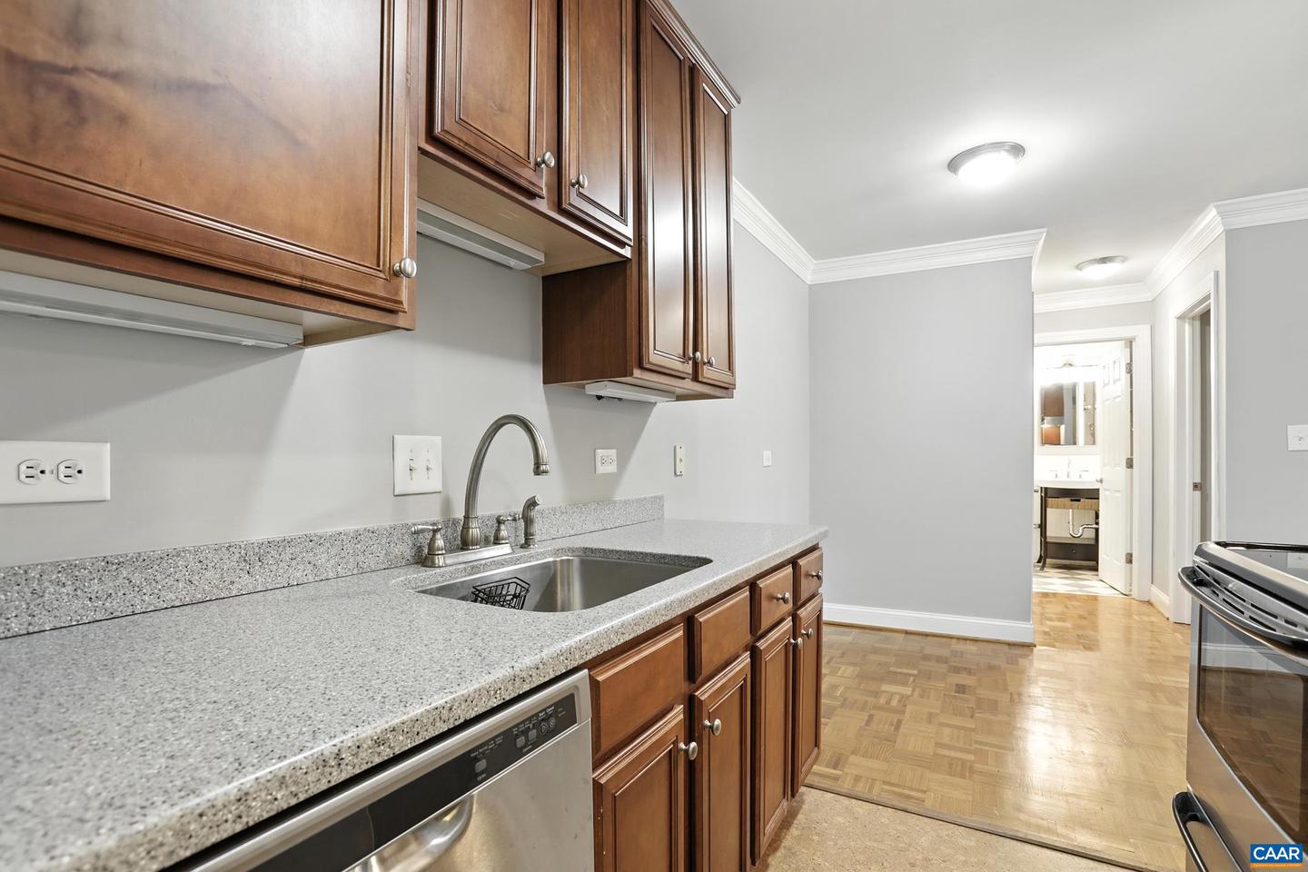 1800 JEFFERSON PARK AVE #120, CHARLOTTESVILLE, Virginia 22903, 1 Bedroom Bedrooms, ,1 BathroomBathrooms,Residential,For sale,1800 JEFFERSON PARK AVE #120,668480 MLS # 668480