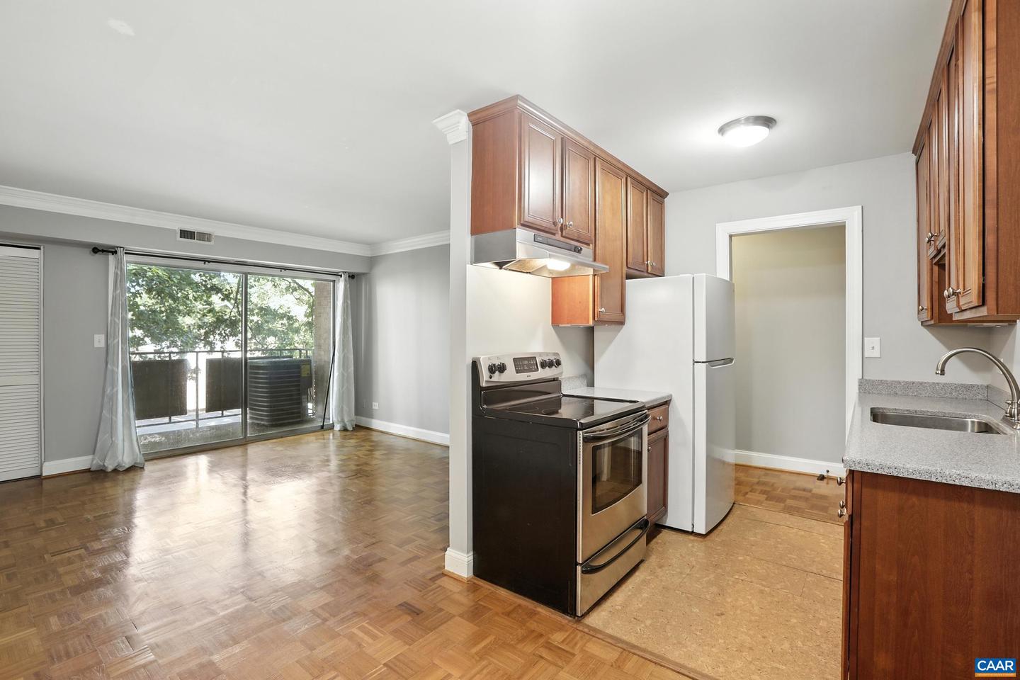 1800 JEFFERSON PARK AVE #120, CHARLOTTESVILLE, Virginia 22903, 1 Bedroom Bedrooms, ,1 BathroomBathrooms,Residential,For sale,1800 JEFFERSON PARK AVE #120,668480 MLS # 668480