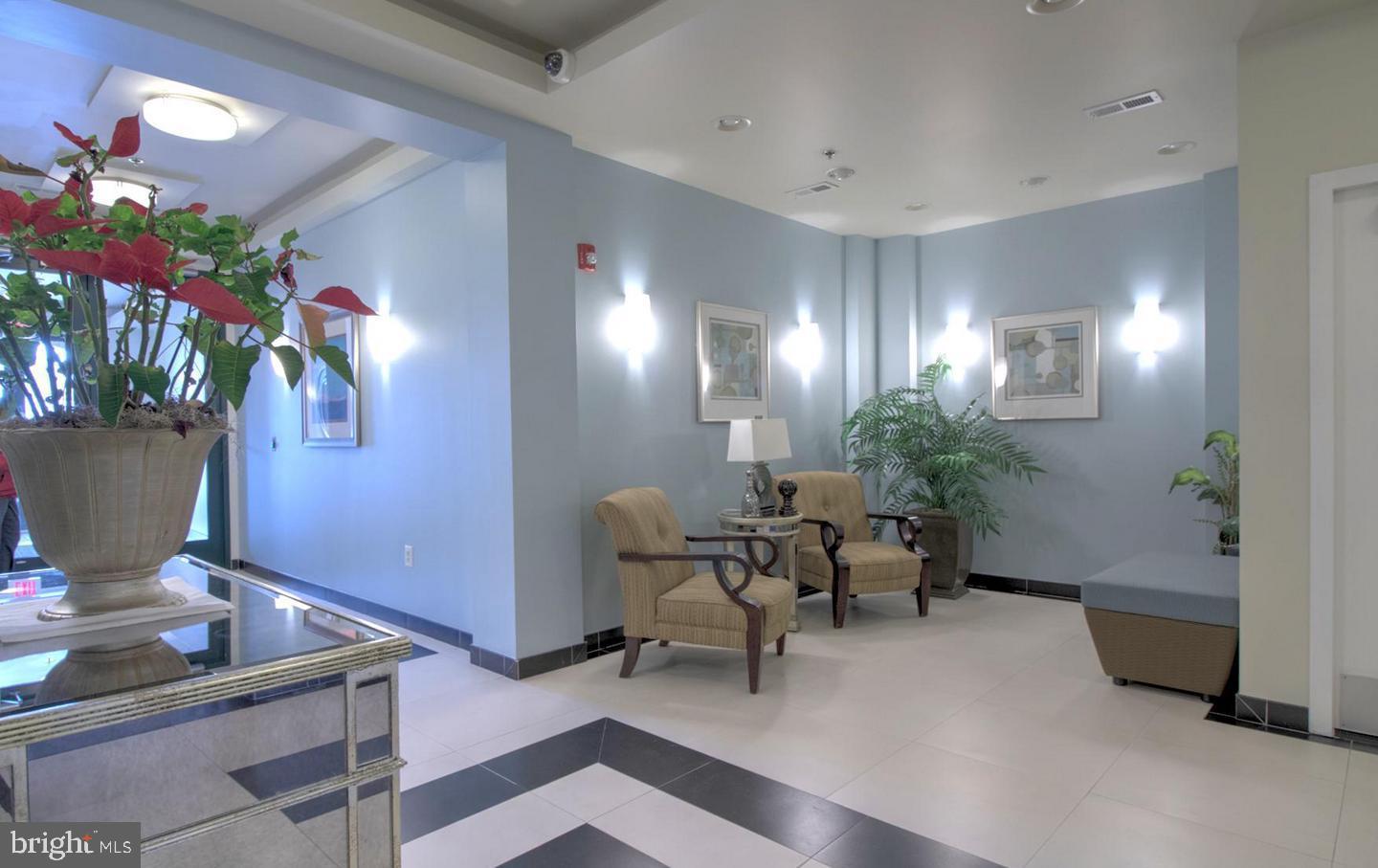 680 WATERMANS DR #301, WOODBRIDGE, Virginia 22191, 1 Bedroom Bedrooms, 5 Rooms Rooms,1 BathroomBathrooms,Residential,For sale,680 WATERMANS DR #301,VAPW2103058 MLS # VAPW2103058
